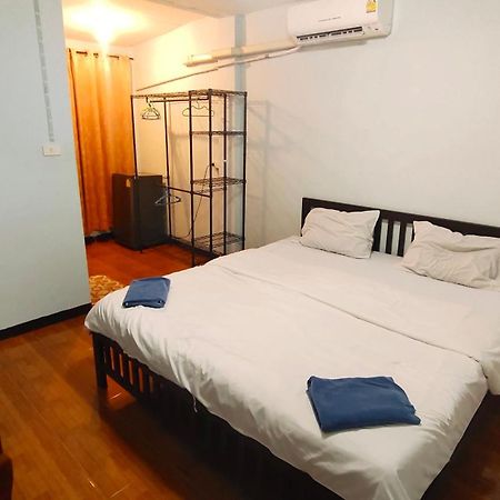 Stay Hostel Bangkok Dış mekan fotoğraf